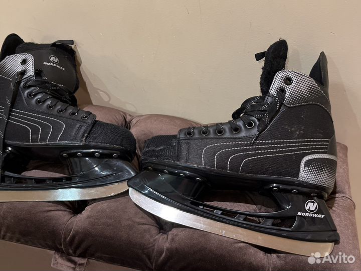 Коньки хоккейные 40размер