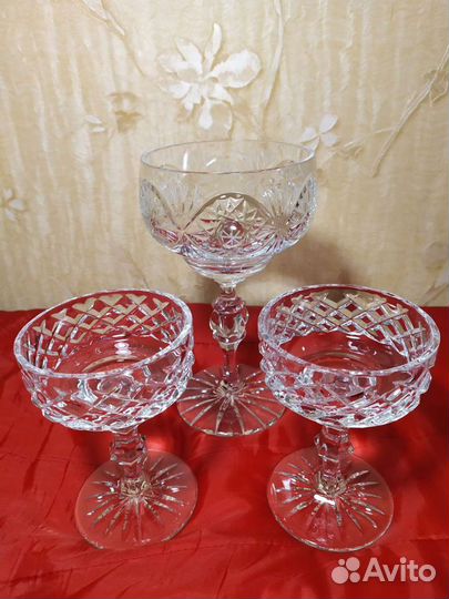 Ваза на ножке (конфетница) хрустальная