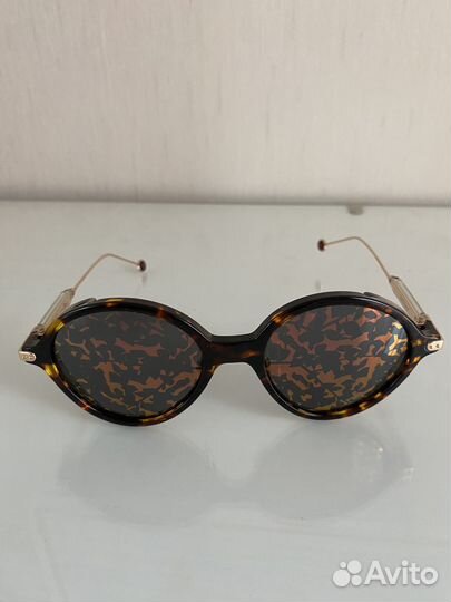 Солнцезащитные очки