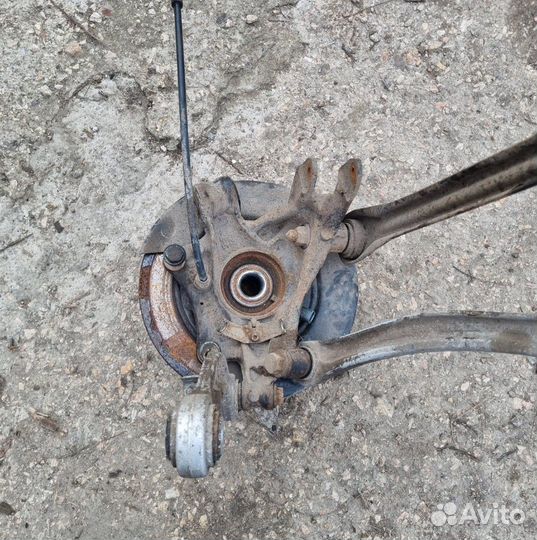 Поворотная цапфа Volkswagen Touareg