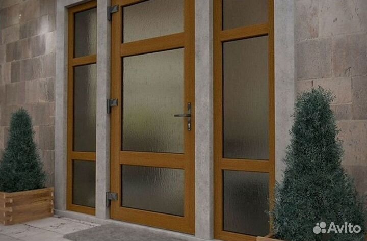 Пластиковая дверь / входная группа