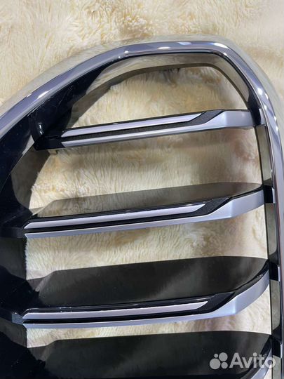 Решетка радиатора bmw G30