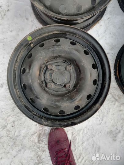 Диски от лачети R15 4x114.3 цо56.6 бу