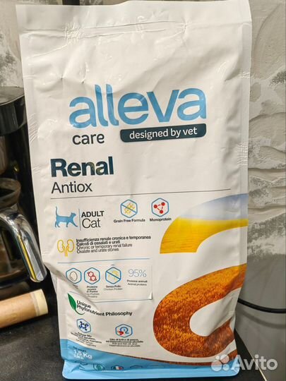 Корм ветеринарный для кошек с хпн Alleva Renal