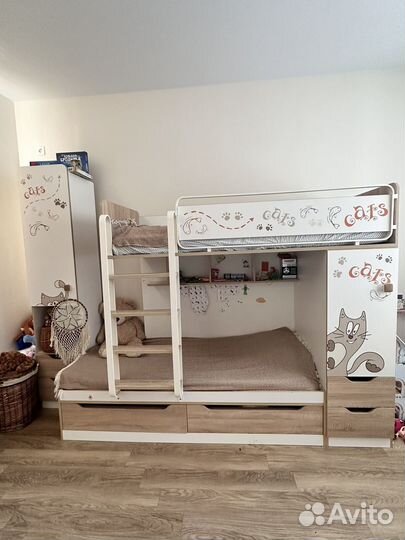 Двухъярусная кровать бу, пенал