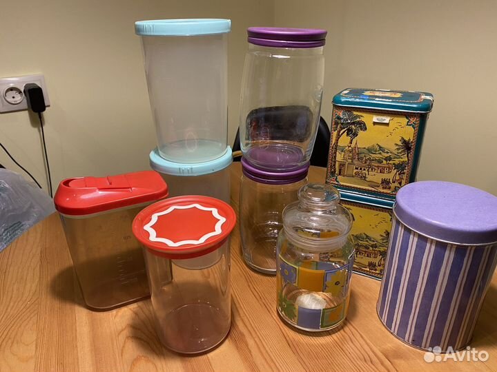 Набор разных банок/ емкастей для хранения