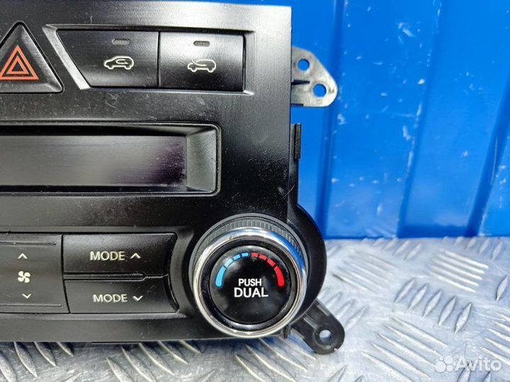 Блок управления печкой Kia Sorento 2 XM 2.2 D4HB