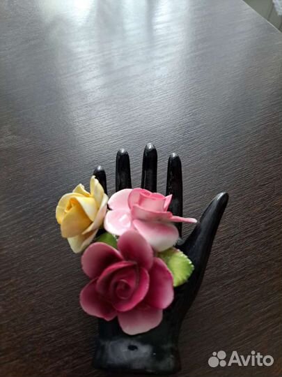 Цветы из фарфора