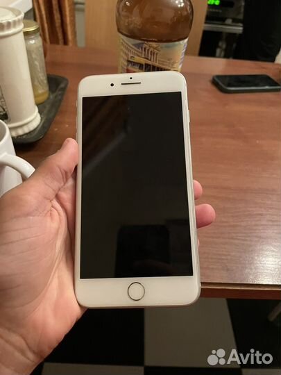 Телефон iPhone 8 plus