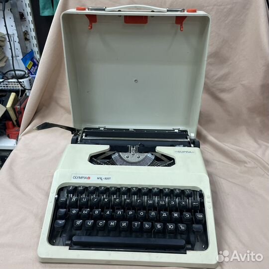 Печатная машинка olympia MX-820T СССР (сзр)