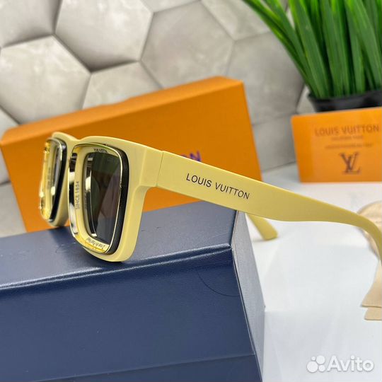 Солнцезащитные очки louis vuitton