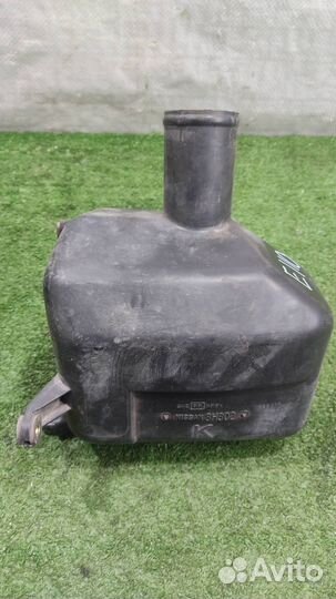 Резонатор воздушного фильтра Nissan X-Trail T30 2