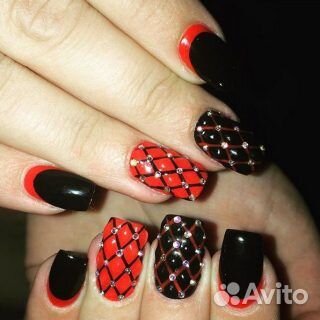 Маникюр и педикюр