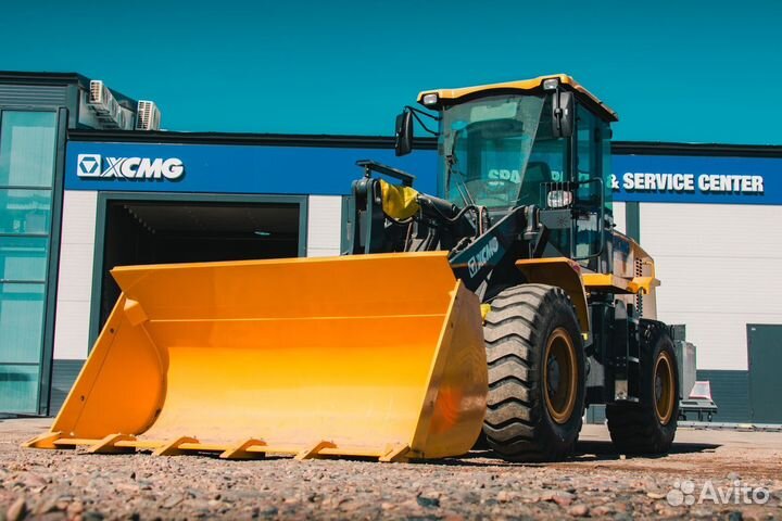 Фронтальный погрузчик XCMG LW330RU, 2024