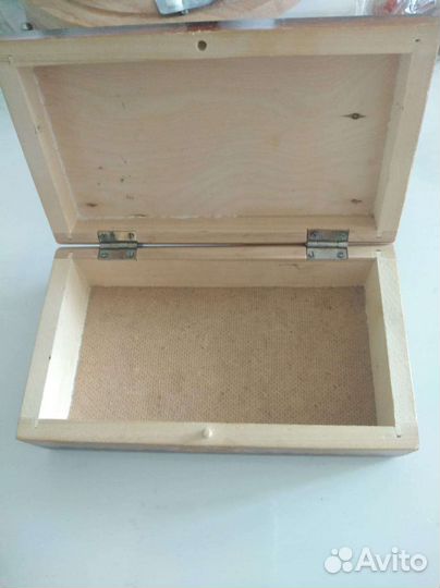 Шкатулка деревянная