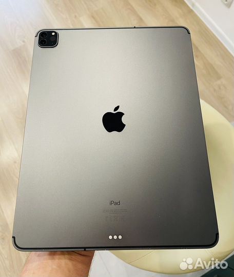 iPad Pro 12.9 1Tb Cellular (АКБ 96%)