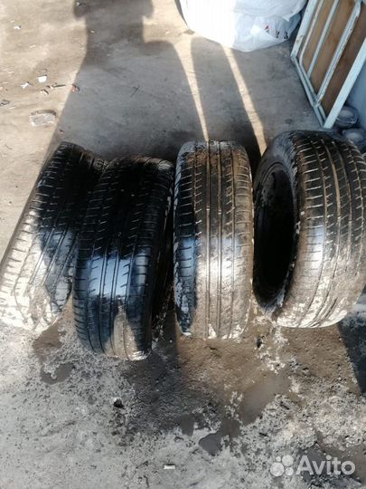 Michelin Pilot Sport 215/60 R16