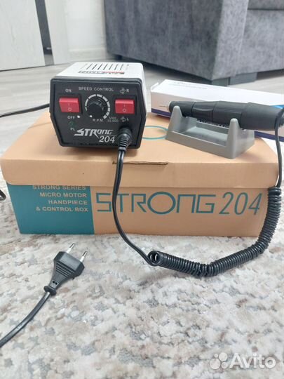 Машинка для маникюра и педикюра Strong 204