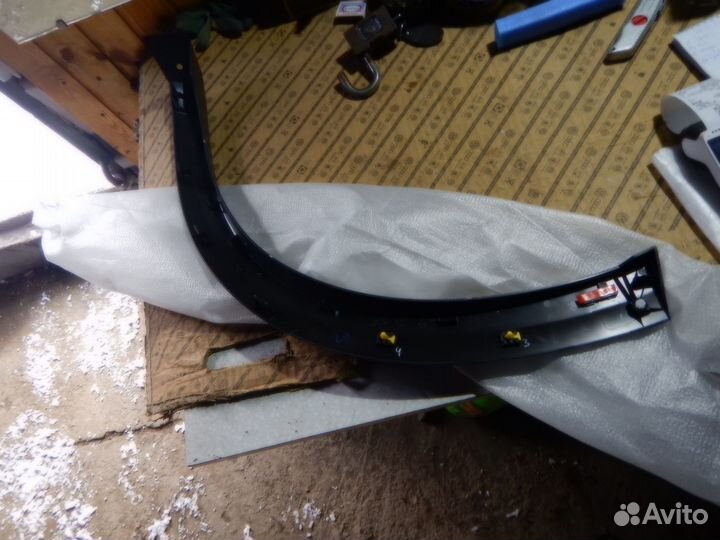 Молдинг заднего крыла правого Infiniti Qx50 новый