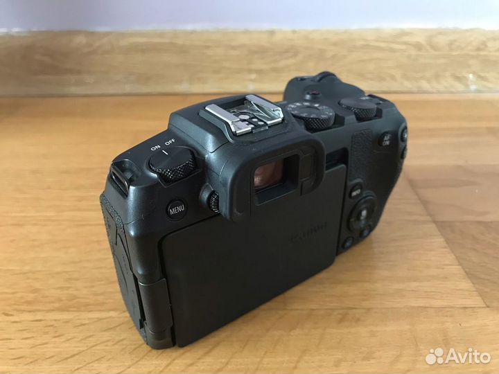 Canon EOS RP body (пробег 12 тыс. кадров)