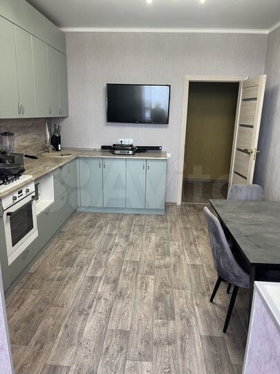 1-к. квартира, 42 м², 7/10 эт.