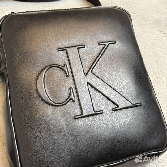 Сумки Calvin Klein Jeans в наличии оригинал