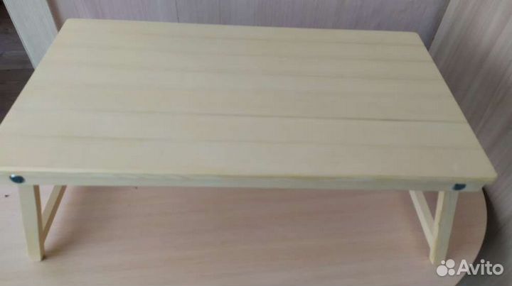 Столик для завтрака в постель