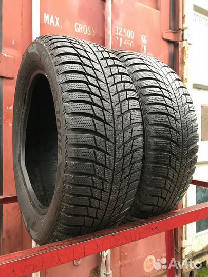 Bridgestone Blizzak LM-001 205/55 R16