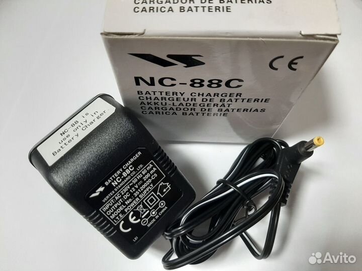 NC-88C. Сетевое зарядное устройство Yaesu