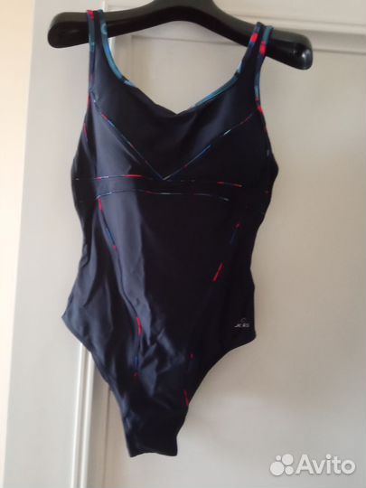 Купальник женский слитный