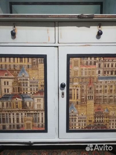 Старинный буфет