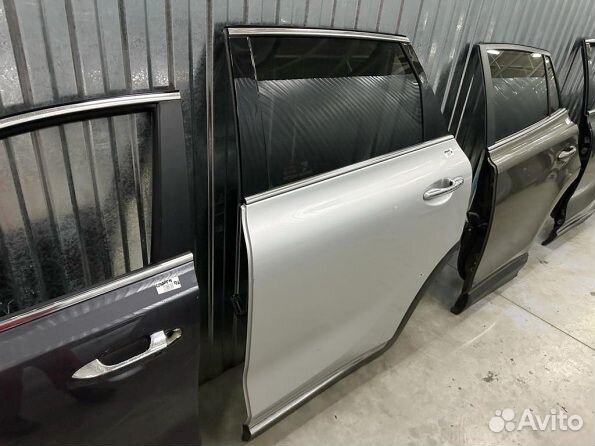 Дверь задняя левая Киа Соренто Прайм