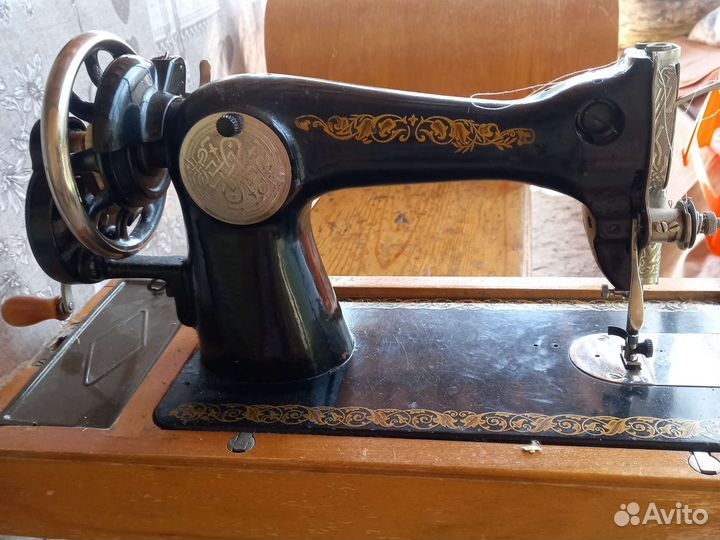 Швейная машинка