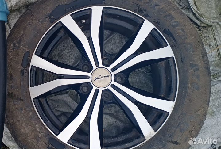 Продам литые диски R16