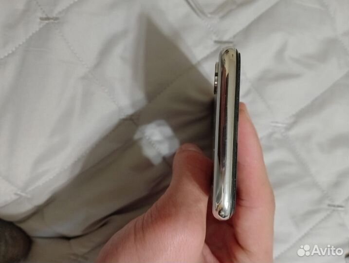 iPhone X, 64 ГБ