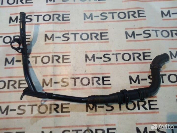 Патрубок системы охлаждения Volkswagen Golf 1K AXX