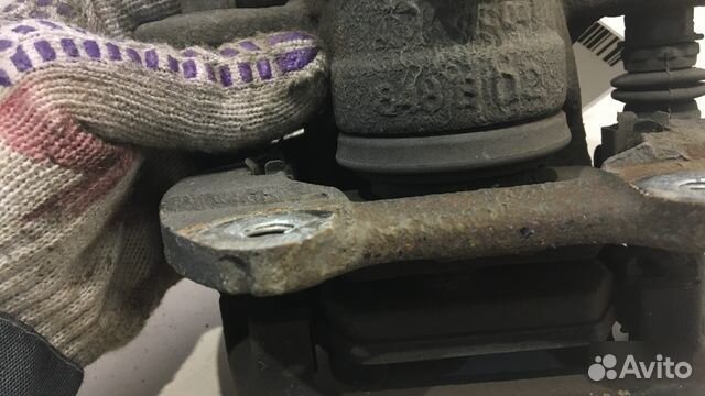 Суппорт тормозной задний правый Bmw 120 E87