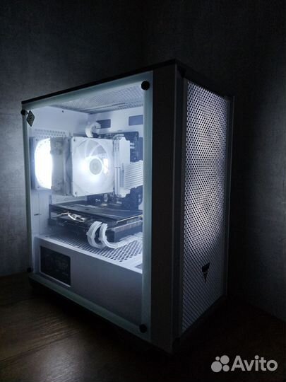 Белый Игровой пк RX 5700 / R5 2600 / 16GB / 620GB