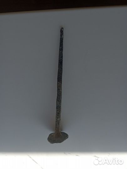 Кованый гвоздь