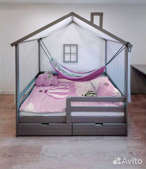 Кроватка MY place из массива с бортикомТеремок дет