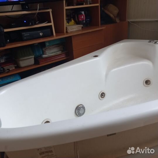 Ванна джакузи бу