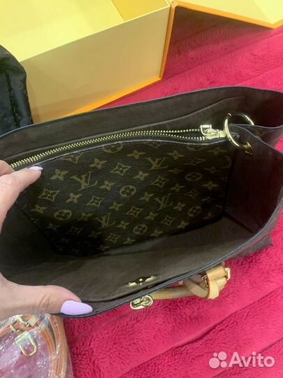 Сумка Louis Vuitton