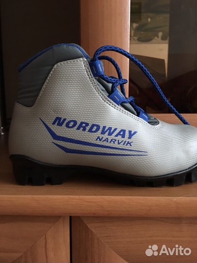 Ботинки лыжные