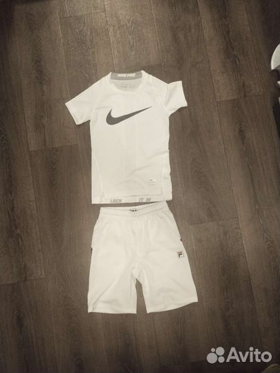 Спортивный костюм на ребенка