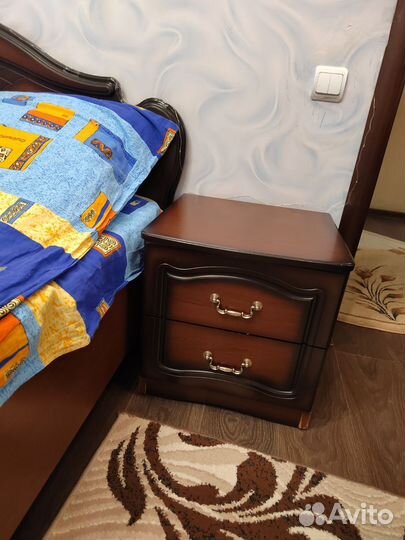 Спальный гарнитур