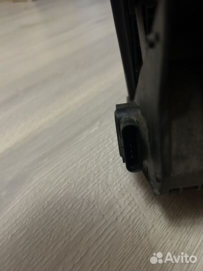 Педаль газа mercedes w204