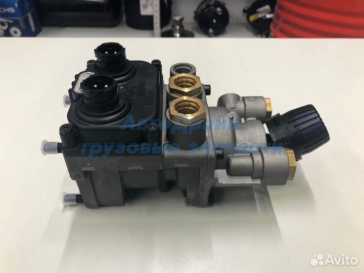 Кран ебс подпедальный Мерседес Актрос