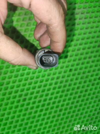 Клапан изменения фазы грм. Volkswagen Passat B6