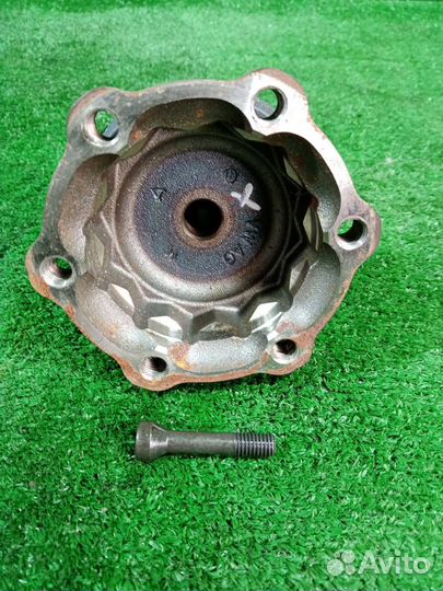 Фланец кпп / привода / шруса внутреннего левый