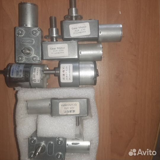 Электродвигатель с редуктором нвые